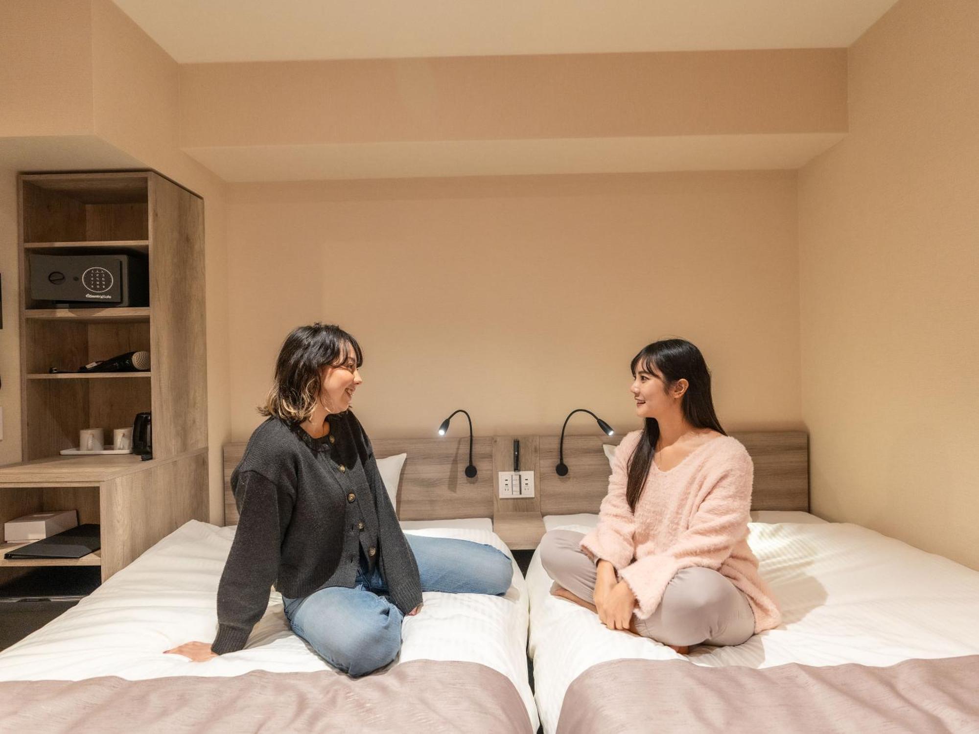 Hotel Sanrriott Shinsaibashi Osaka Dış mekan fotoğraf