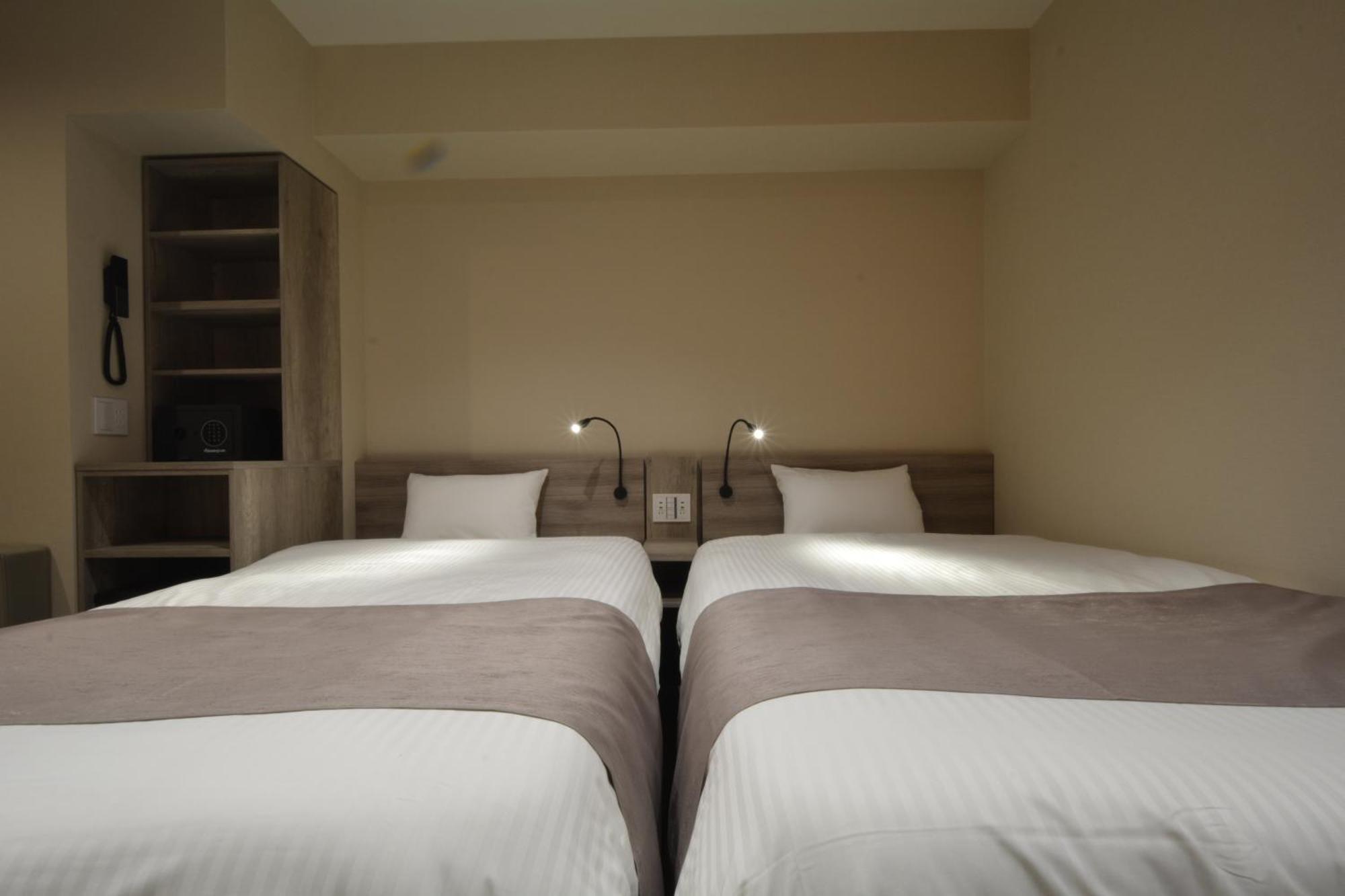 Hotel Sanrriott Shinsaibashi Osaka Dış mekan fotoğraf